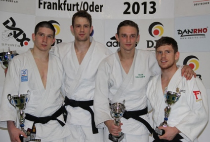Siegerehrung mit Benjamin Hofäcker (ganz links)