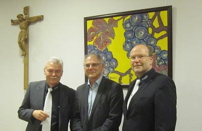 1. Vorsitzender MGV Concordia, Fritz Anselmann (li.), Bethesda-Geschäftsführer Dieter Lang (M.) 2. Vorsitzender Markus Schreiner