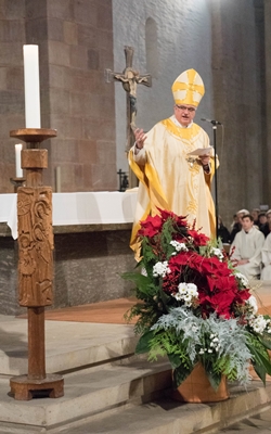 Pontifikalamt Jahresschluss 4: Bischof Karl-Heinz Wiesemann bei der Predigt.