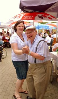 Sommerfest im Diakonissen Seniorenstift Bürgerhospital: auch ein Fest der Generationen